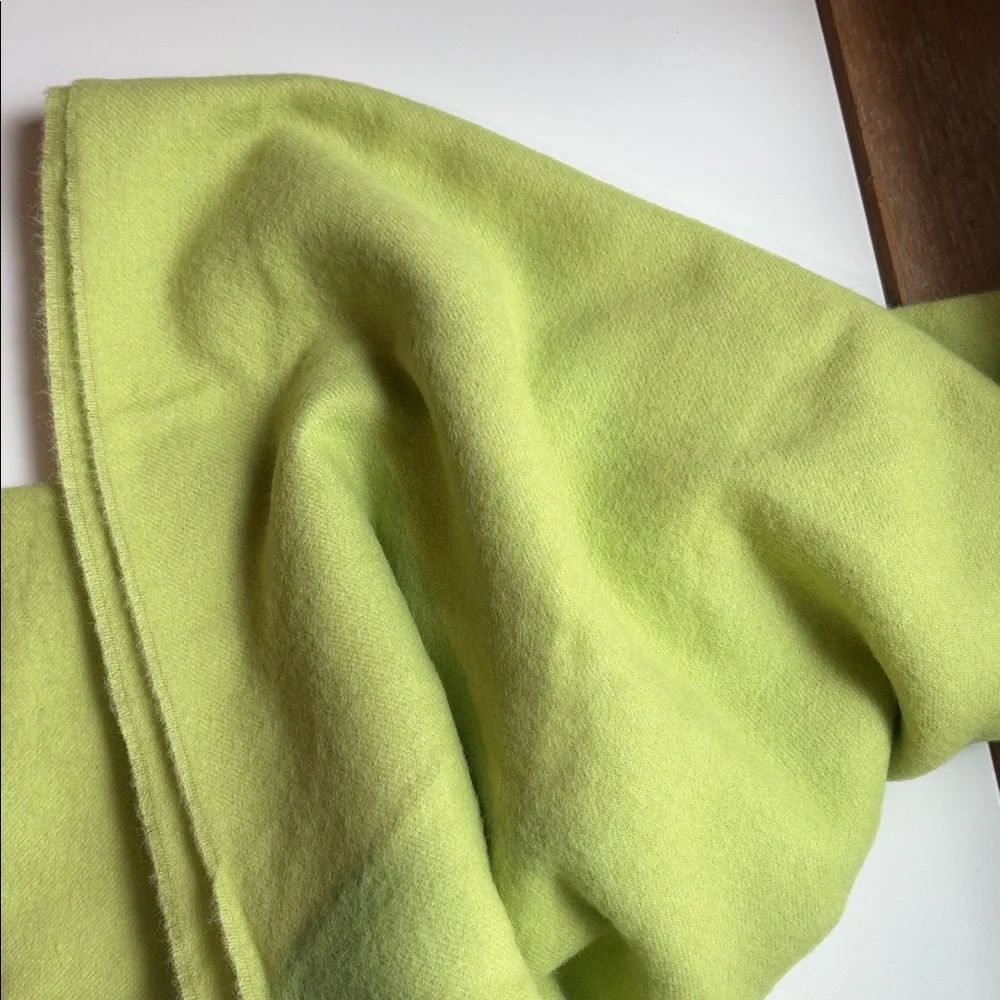 Alicia Adam’s Baby Alpaca 100% gimlet lime green throw made in Peru 51x71